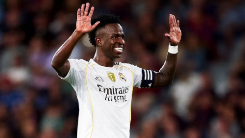 فينيسيوس جونيور يطمئن جماهير ريال مدريد بعد نهائي السوبر الإسباني